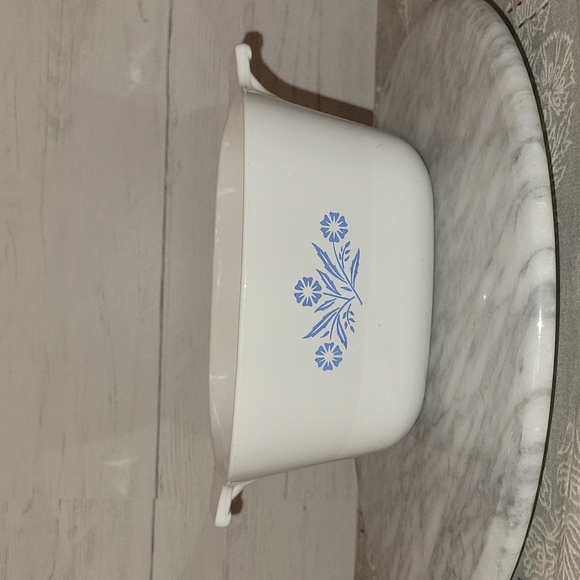 Vintage | CorningWare Blue Cornflower P-1 3/4-B 1 3/4 Quart Casserole Dish - Picture 8 of 15